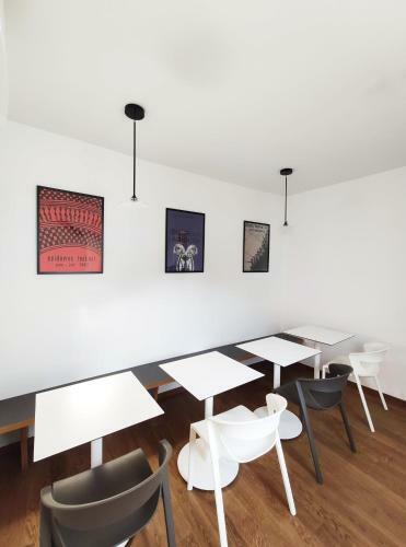 Tric Trac Hostel