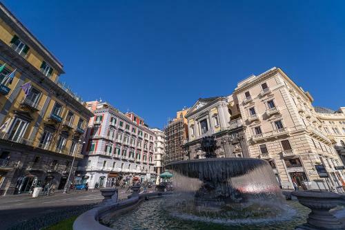 Hostal Royal House Napoli Centro