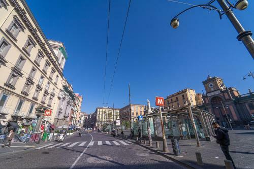 Hostal Royal House Napoli Centro
