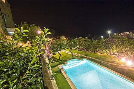 Nerano Villa Sleeps 4 Pool