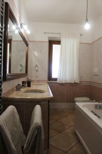 Agroturismo Il Granaio Del Pavone