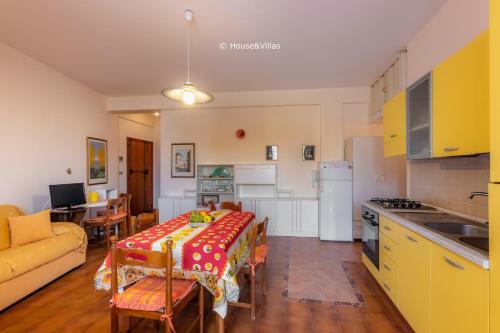 Eloro Apartment