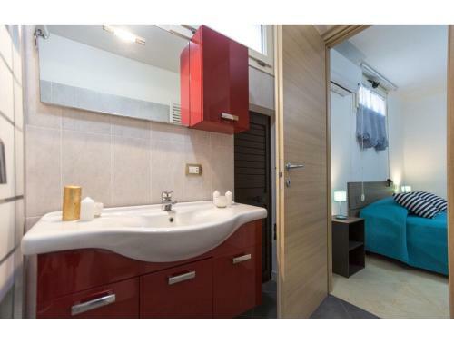 Alghero Villa Laura For 10 People With Swimming Pool