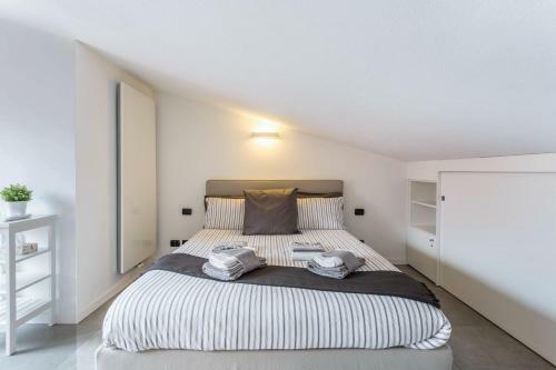 New Eleven Apartment On Como Lake