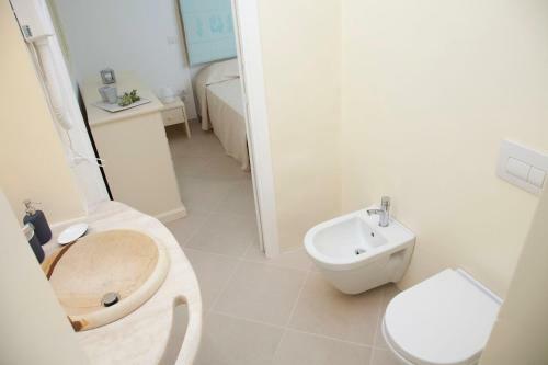 Hostal Via Dei Mari Guest House