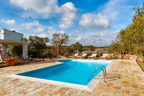 Certosa Villa Sleeps 12 With Pool And Air Con