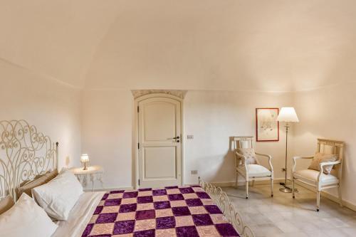 Certosa Villa Sleeps 12 With Pool And Air Con