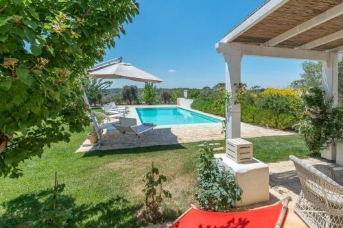 Traghetto Villa Sleeps 6 With Pool