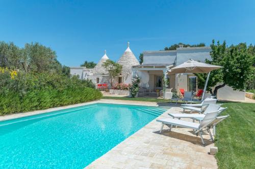 Traghetto Villa Sleeps 6 With Pool