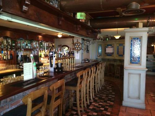 Hotel The Harbour Inn