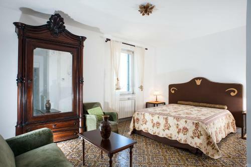 Verderame Villa Sleeps 9 Pool Air Con Wifi