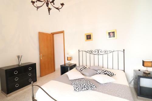 Claras House In Otranto