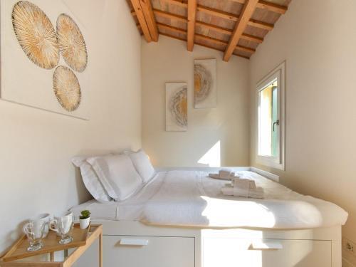 Welc-om Golden Apartment