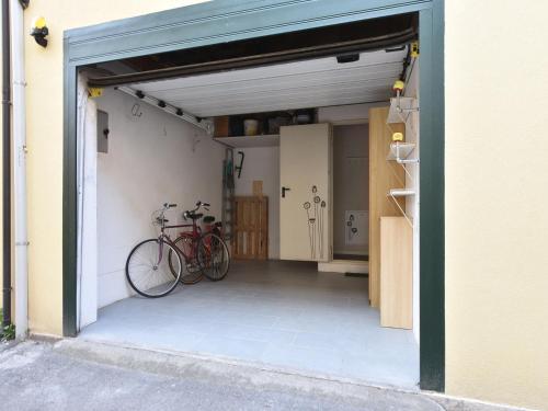 Welc-om Golden Apartment