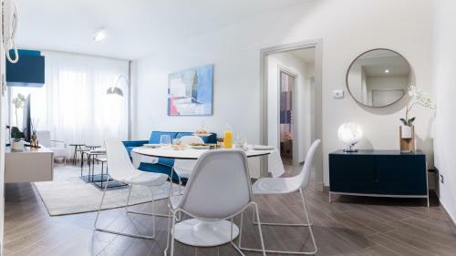 Al Qasr- Design And Luxury Apartment