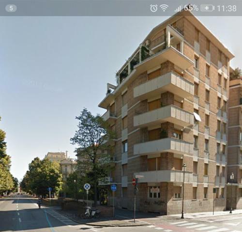 Hostal Parma Stazione Rooms