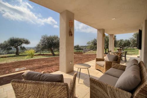 Piccante Deluxe Seaview