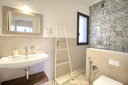 Piccante Deluxe Seaview