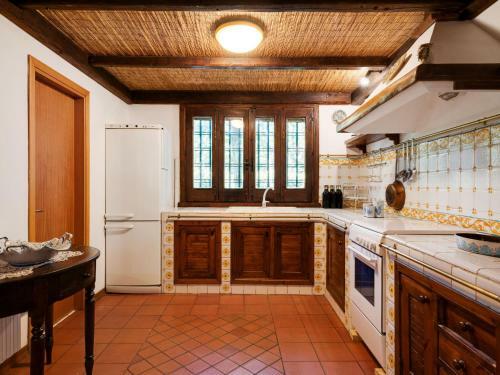 Welcoming Holiday Home In Pedara With Private Swimming Pool