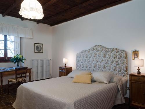 Spacious Holiday Home In Pergine Valdarno With Swimming Pool