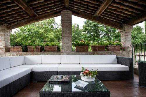 Perugia Villa Sleeps 15 Pool Air Con Wifi