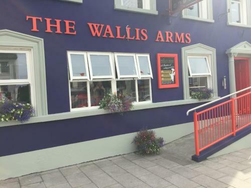 Wallis Arms Hotel