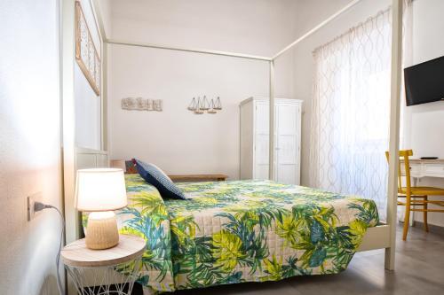Hostal Piombino 1428