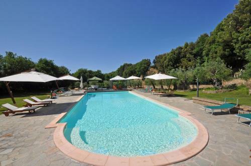 Pitigliano Apartment Sleeps 4 With Pool