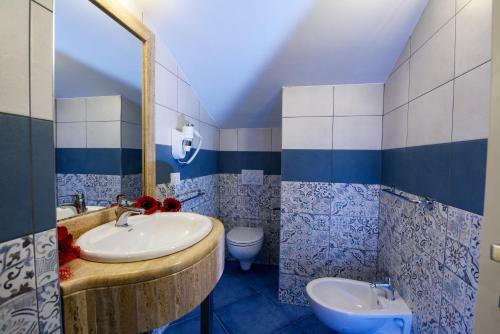Hostal Kavani Resort