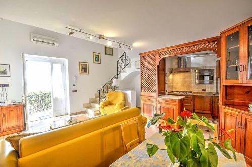 Positano Villa Sleeps 2 Air Con Wifi