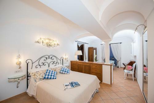 Nocelle Villa Sleeps 10 Pool Air Con Wifi