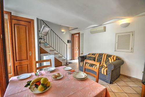 Positano Villa Sleeps 2 Air Con Wifi