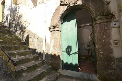 Positano Apartment Sleeps 6 Air Con Wifi