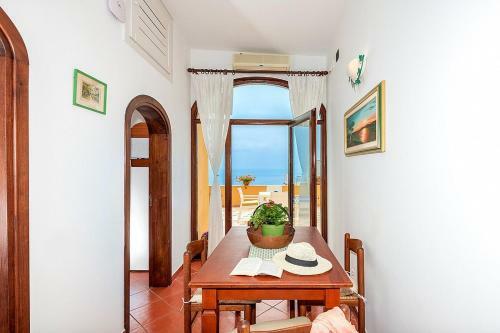Positano Villa Sleeps 4 Air Con Wifi