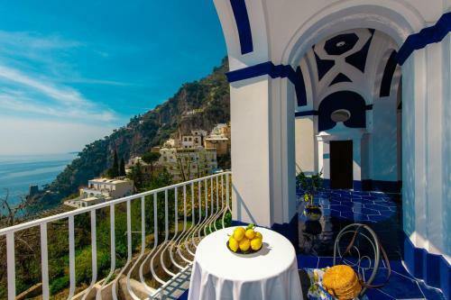 Bed & Breakfast Imperati Suites By Alcione Residence