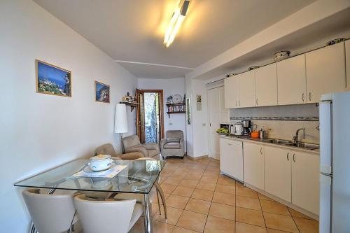Praiano Villa Sleeps 4 Air Con Wifi