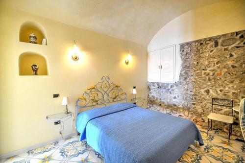 Praiano Villa Sleeps 8 Air Con Wifi