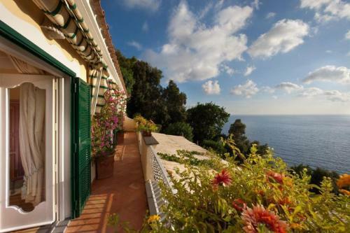 Praiano Villa Sleeps 6 Pool Air Con Wifi