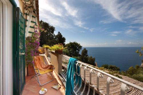 Praiano Villa Sleeps 6 Pool Air Con Wifi