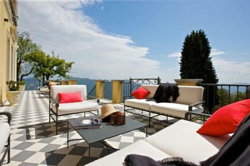 Premeno Villa Sleeps 8 Pool Wifi