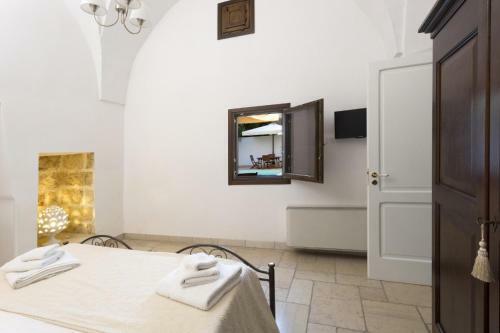 Villa Courtyard With Pool