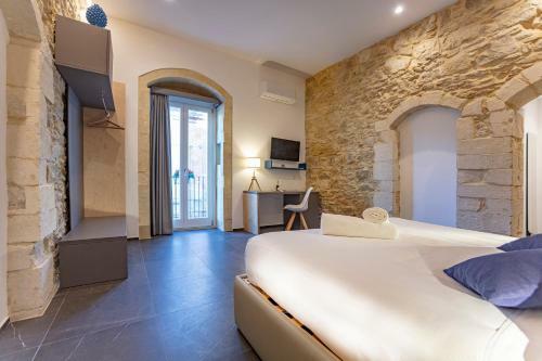 Hostal Ad Maiora - Design Rooms