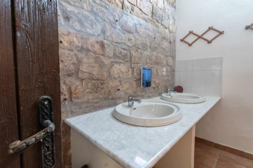 Hostal Ercole Di Cafeo Bed And Breakfast
