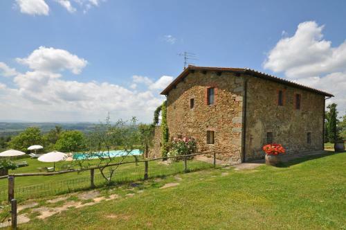 Rapale Apartment Sleeps 6 With Pool And Wifi
