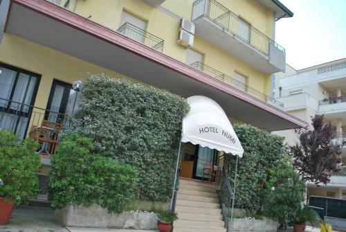 Hotel Numi
