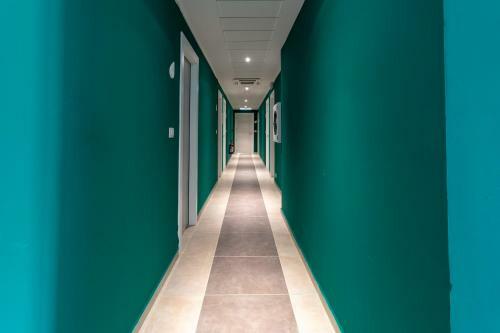Hotel Rainbow ***s