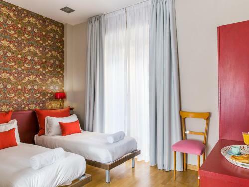 Hotel Monti First