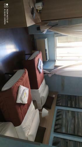 Hostal Art And Relax Suites