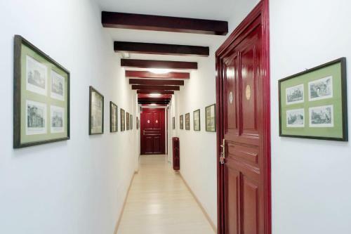 Hostal Lhg Comfy Rooms