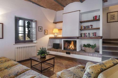 Campana Villa Sleeps 6 Pool Wifi